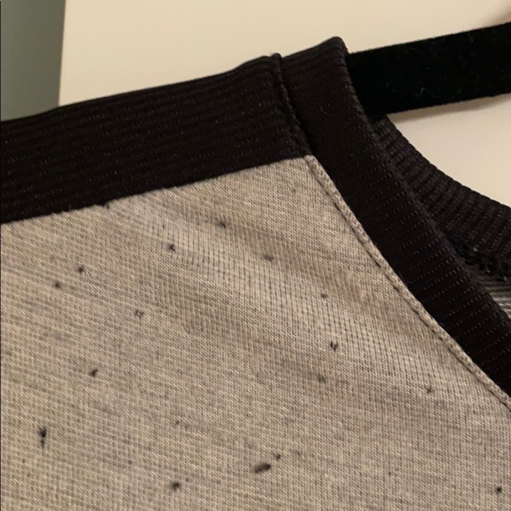 Sweater - Picture 4 of 9